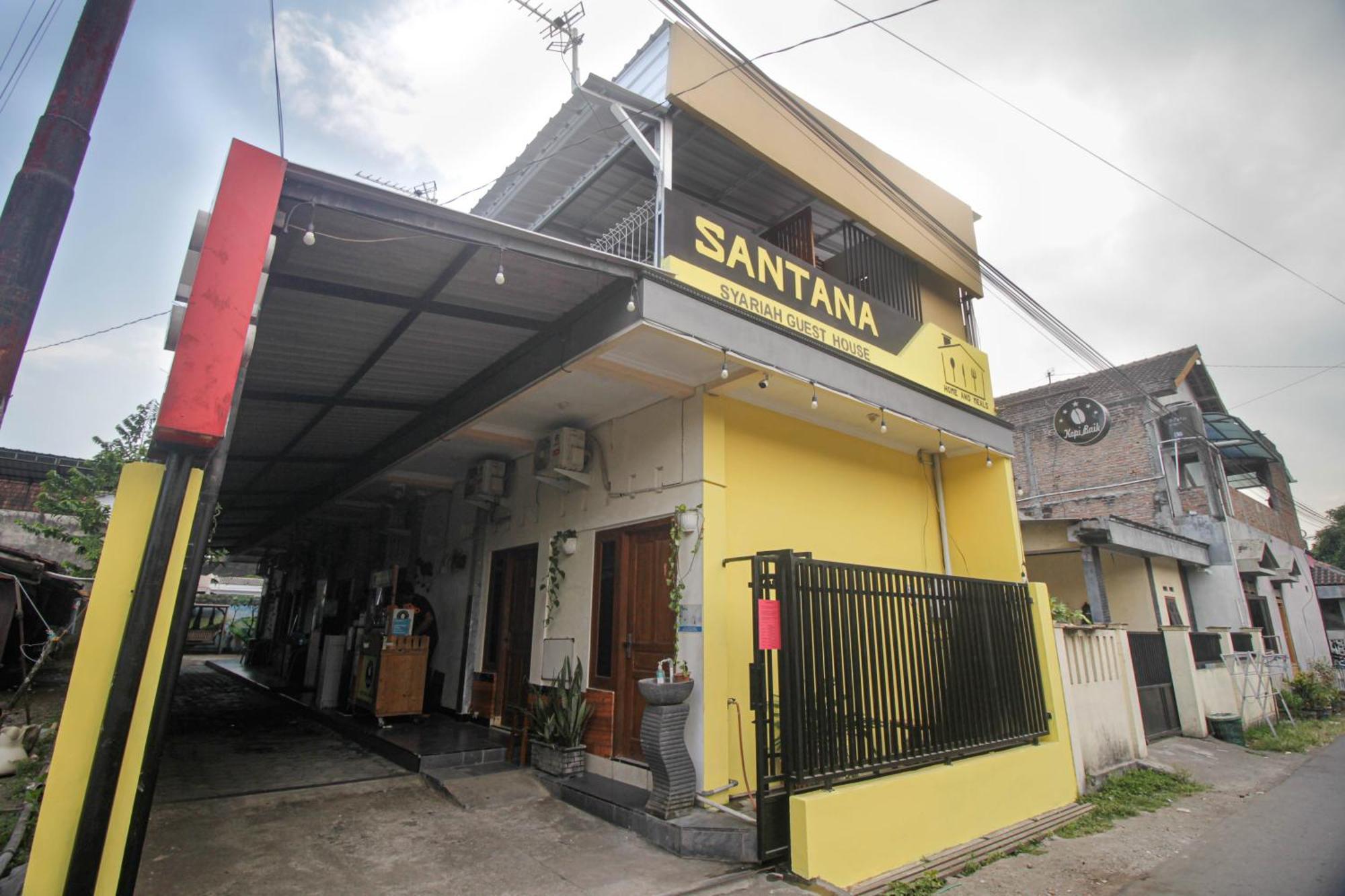 Super Oyo Capital O 2258 Santana Syariah Guest House Kartosuro Екстер'єр фото